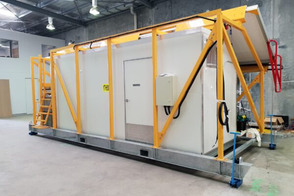 1000 Series Semi-Portable Base Station Fully monitored communications tower replacement