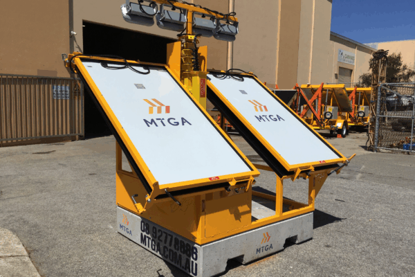 Lux 2 SOLAR LIGHTING SOLUTIONS