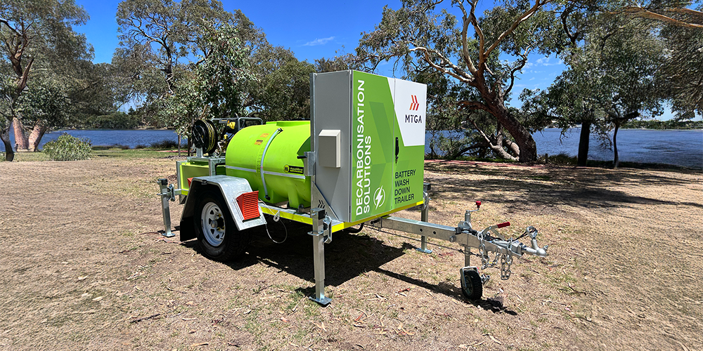 Decarbonisation Range Battery Wash Trailer 1